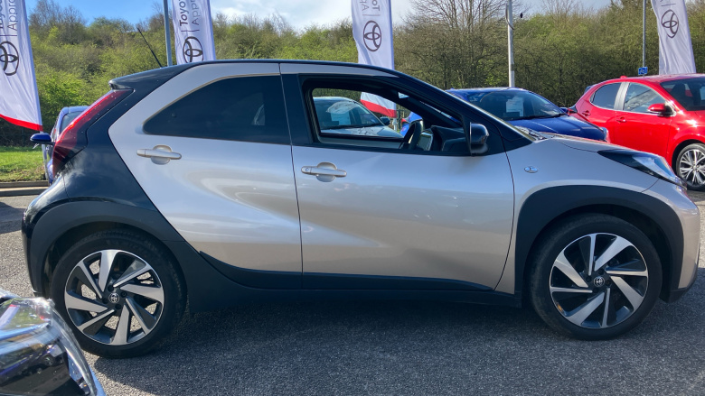 Toyota Aygo X 1.0 VVT-i Edge 5dr Petrol Hatchback